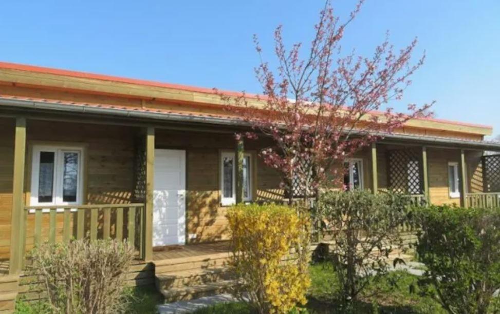 Domaine Des Epinettes Hotel Saint-Romain-de-Jalionas Luaran gambar