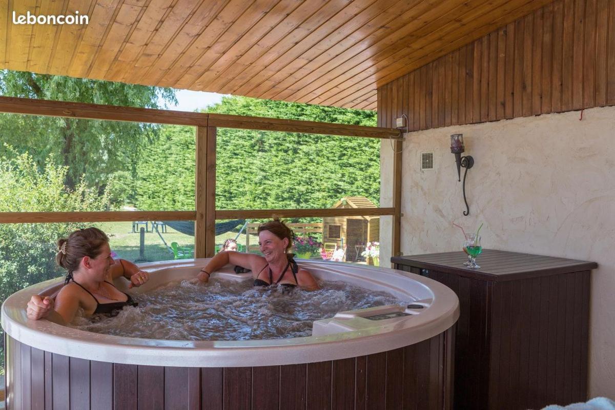 Domaine Des Epinettes Hotel Saint-Romain-de-Jalionas Luaran gambar
