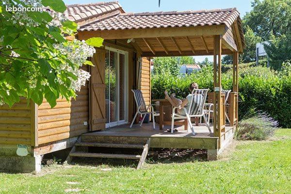 Domaine Des Epinettes Hotel Saint-Romain-de-Jalionas Luaran gambar